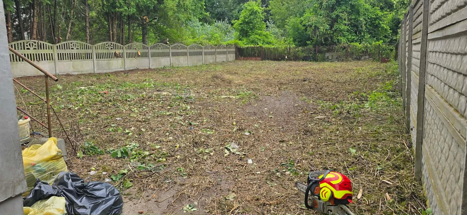 Porządkowanie działek i czyszczenie z zarośli – DMJ Ogrody Radom